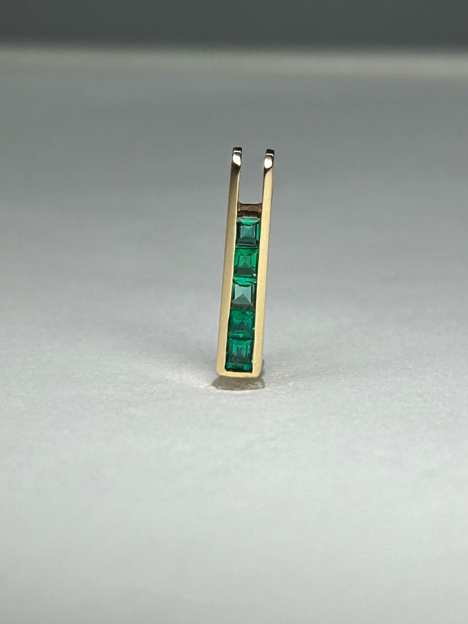 DIJE ORO 18 KTES CARRE PASANTE Mirano