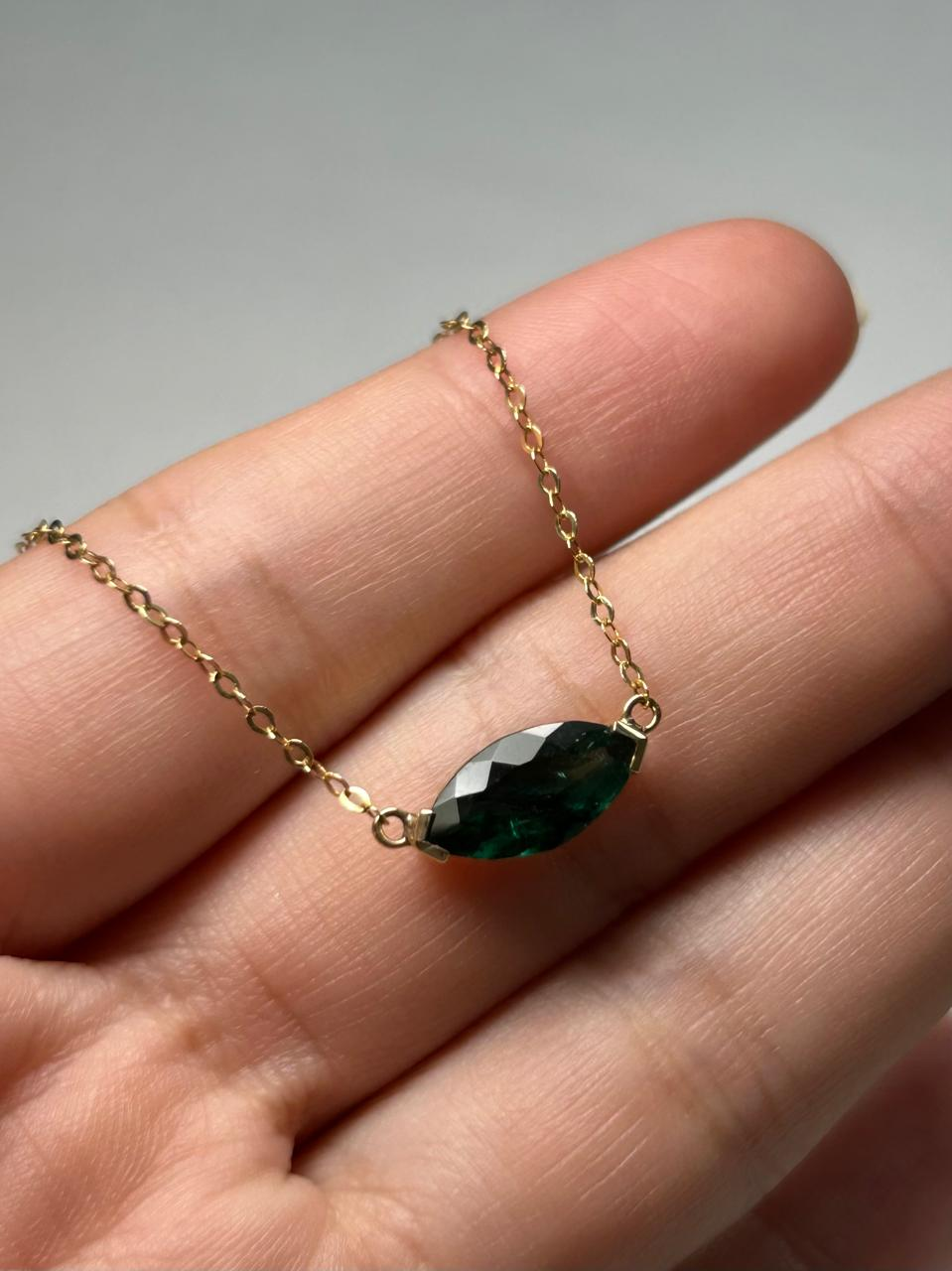 DIJE ORO 18KTE CON MARQUIZ TRAPICHE COLGANTE CON CADENA Mirano