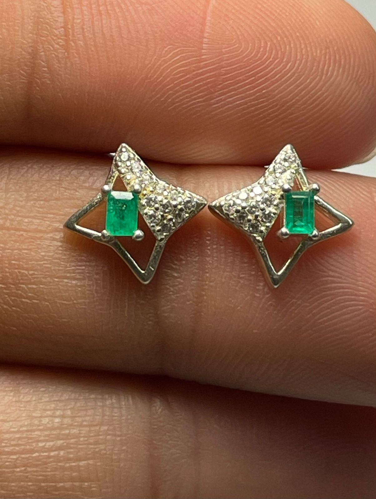 ARETES EN PLATA LEY 925  ESTRELLA Mirano