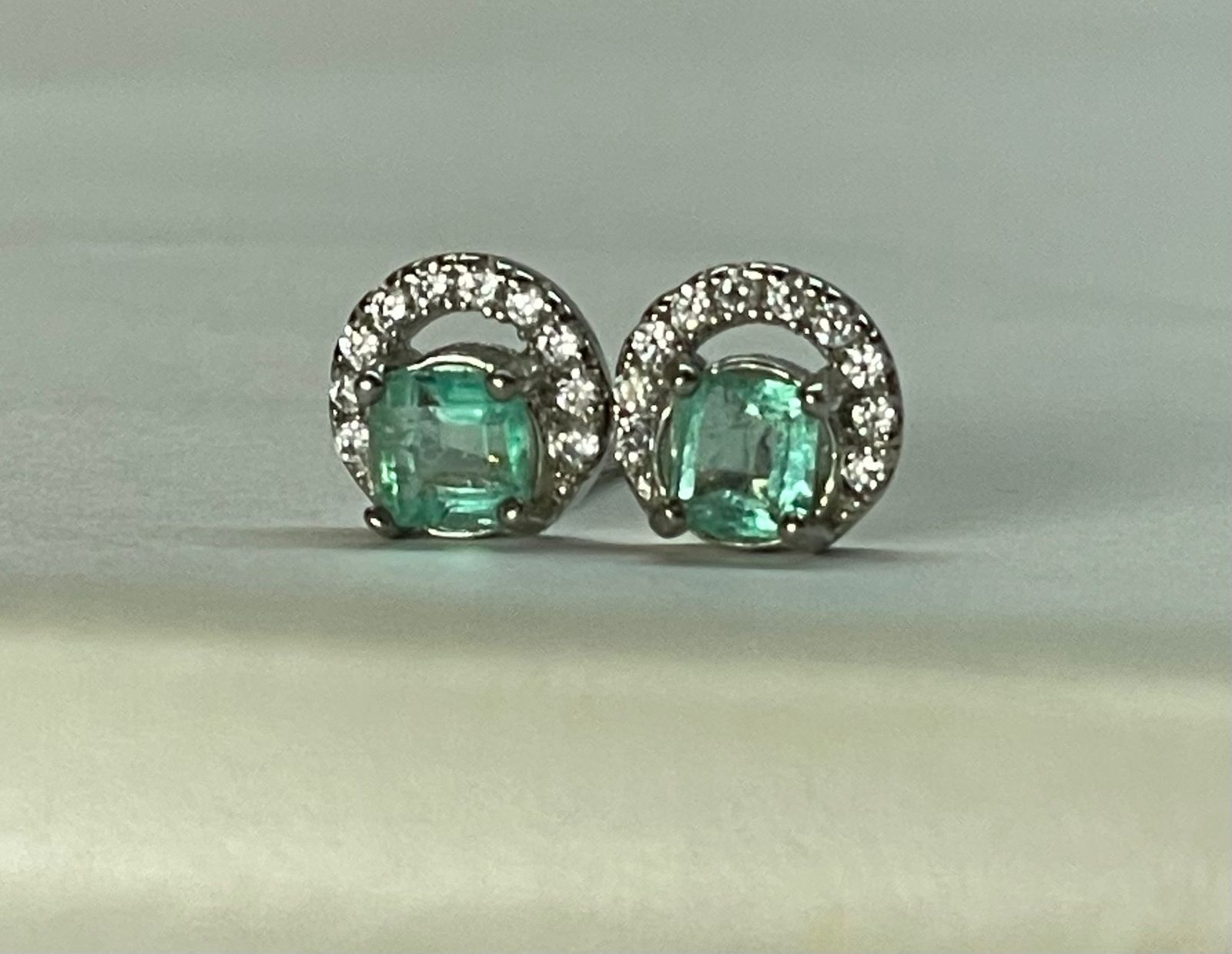 ARETES EN PLATA LEY 925  MEDIA LUNA Mirano