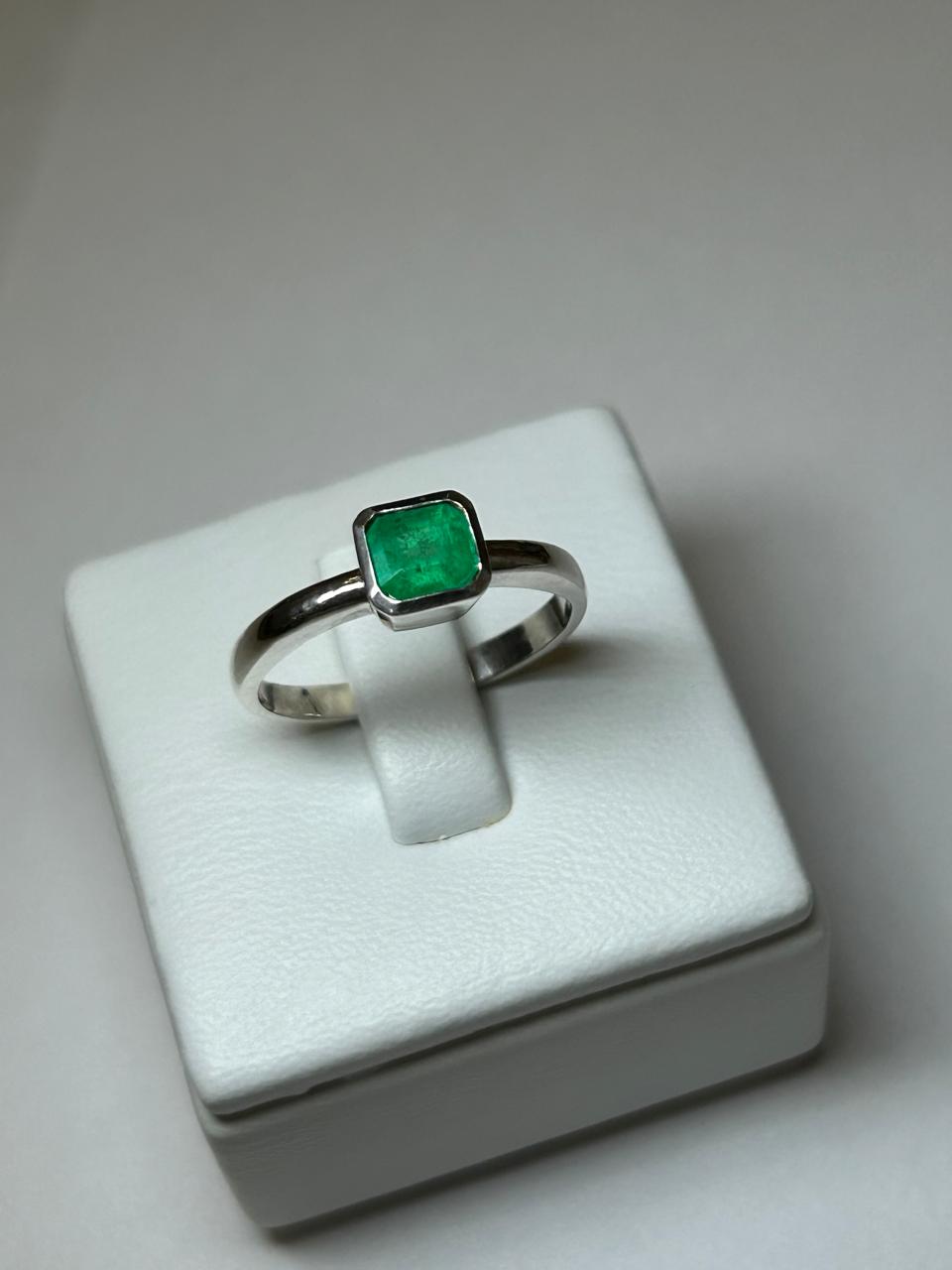 ANILLO PLATA LEY 925 DISEÑO BISEL SOLITARIO Mirano