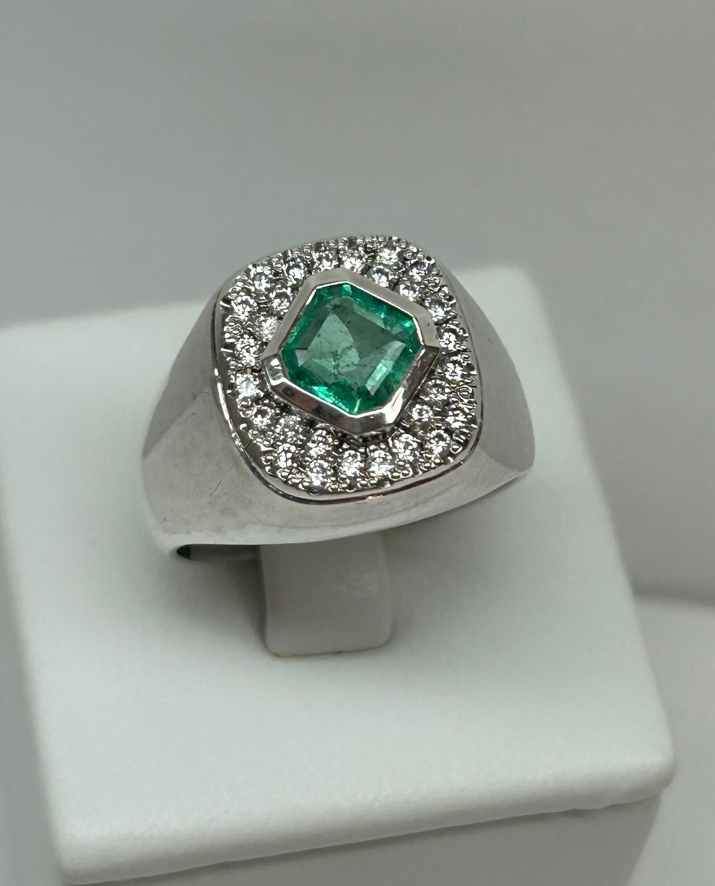 ANILLO EN PLATA LEY 925 DISEÑO PLANO Mirano