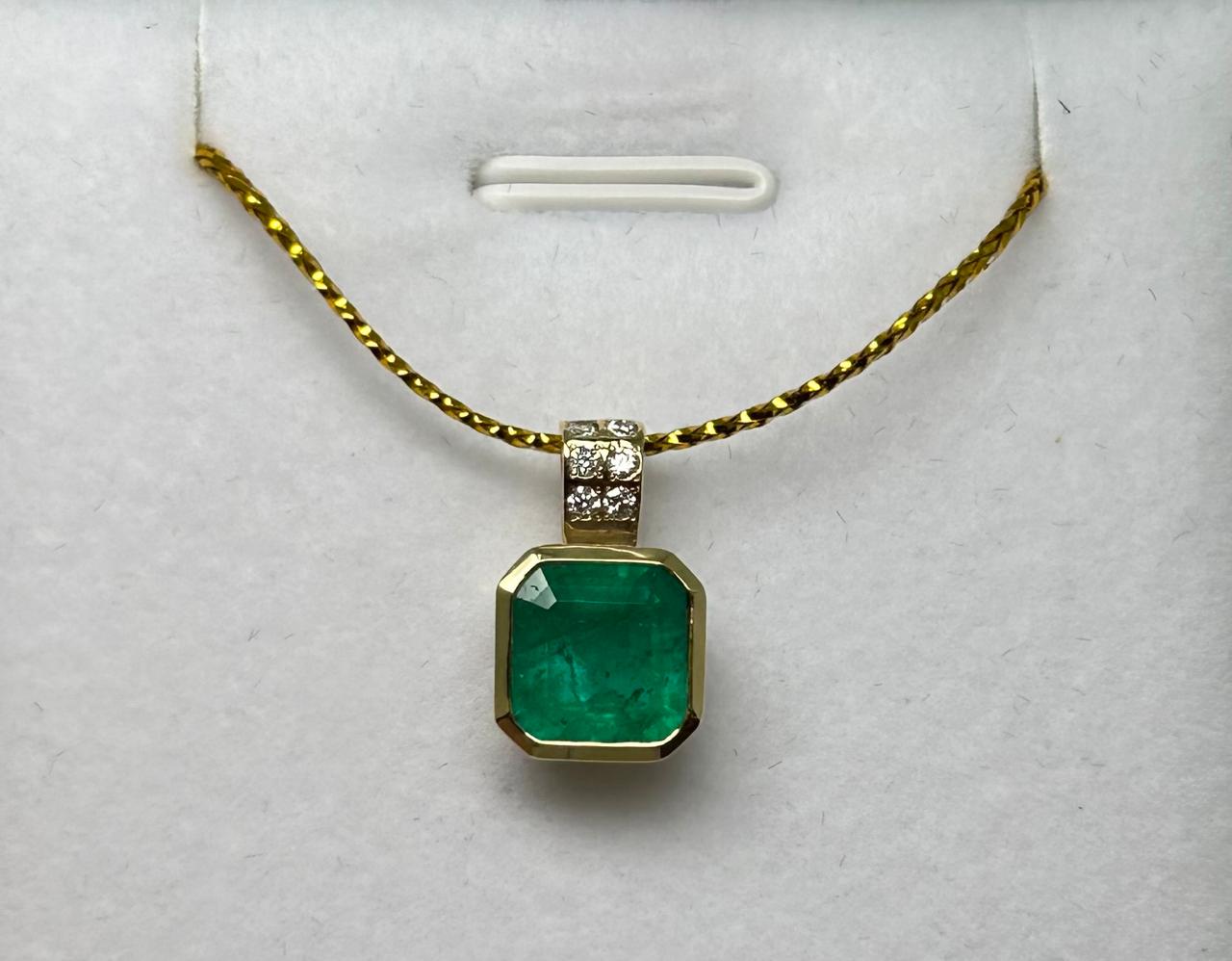 DIJE ORO 18 KTES COLGANTE AL BISEL CON DIAMANTES Mirano