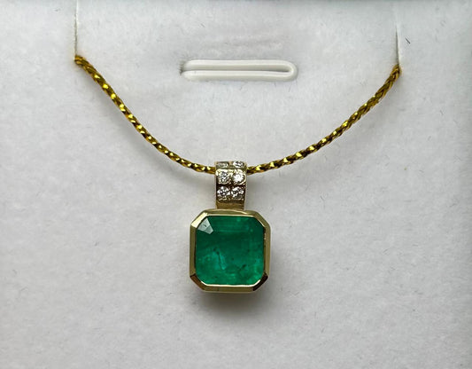 DIJE ORO 18 KTES COLGANTE AL BISEL CON DIAMANTES Mirano