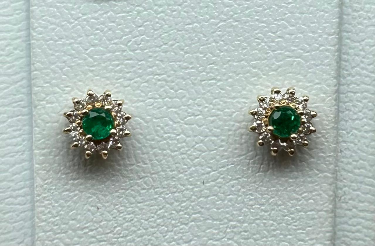 ARETES ORO 18 KTE DISEÑO MARQUESA CON DIAMANTES Mirano
