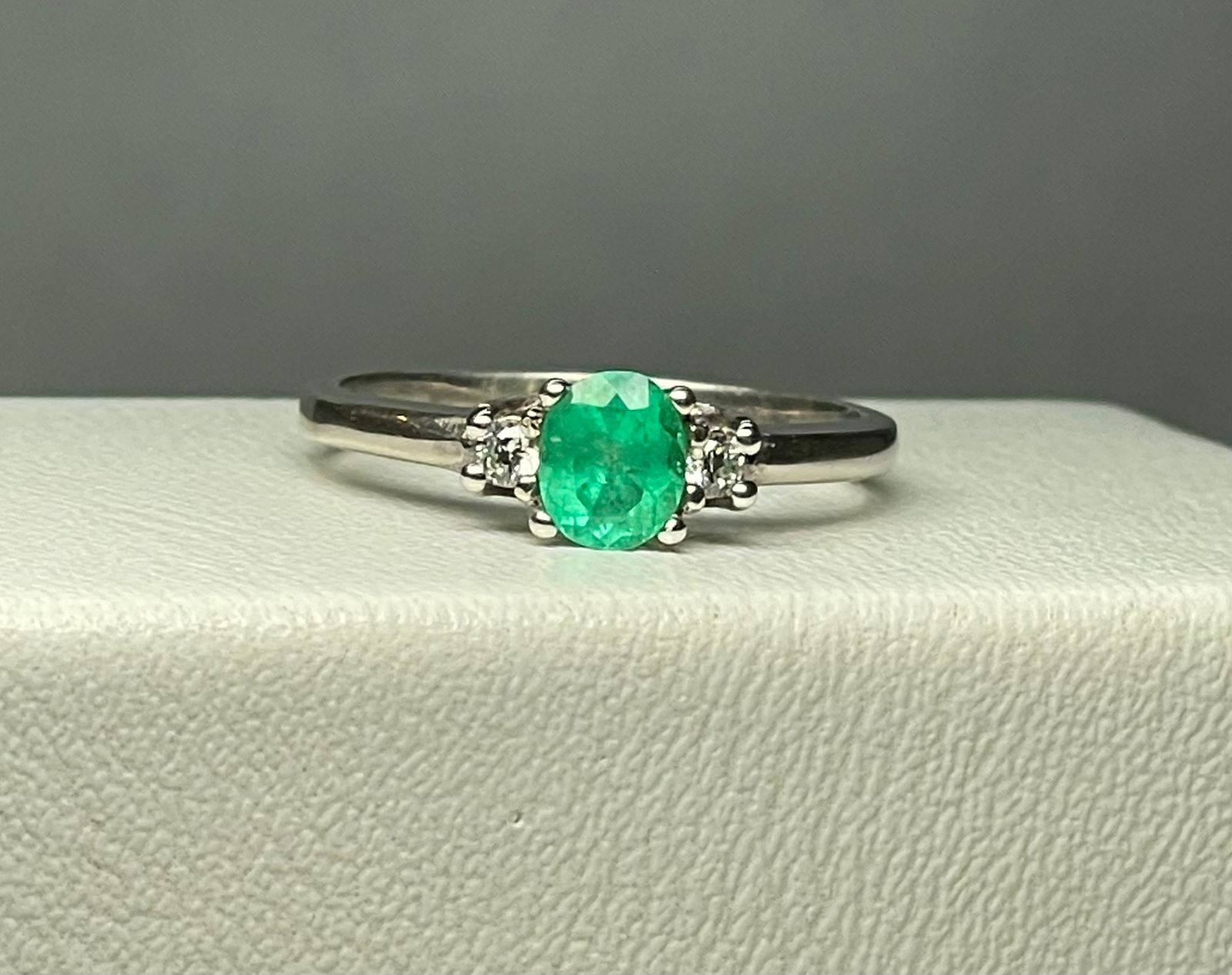 ANILLO PLATA LEY 925 DISEÑO DULCE OVALO Mirano