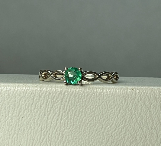 ANILLO EN PLATA LEY 925 DISEÑO TRENSA Mirano