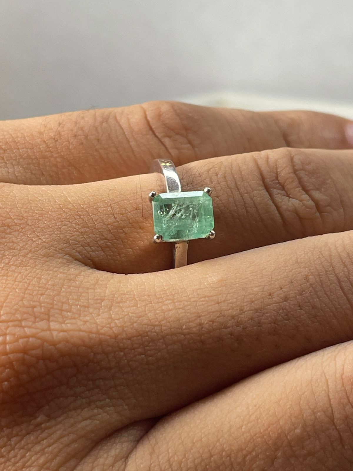ANILLO EN PLATA LEY 925 SOLITARIO Mirano