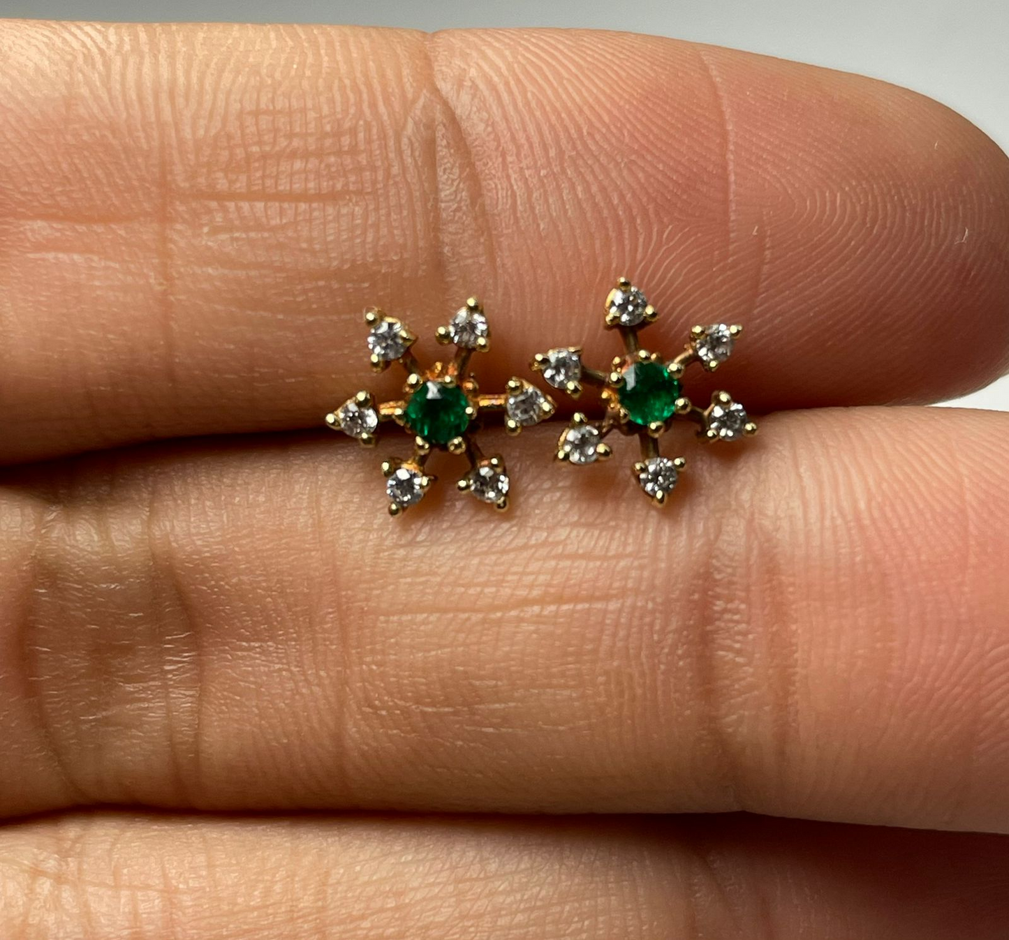 ARETES ORO 18 KTE COPO  DE NIEVE CON CIRCONES Mirano