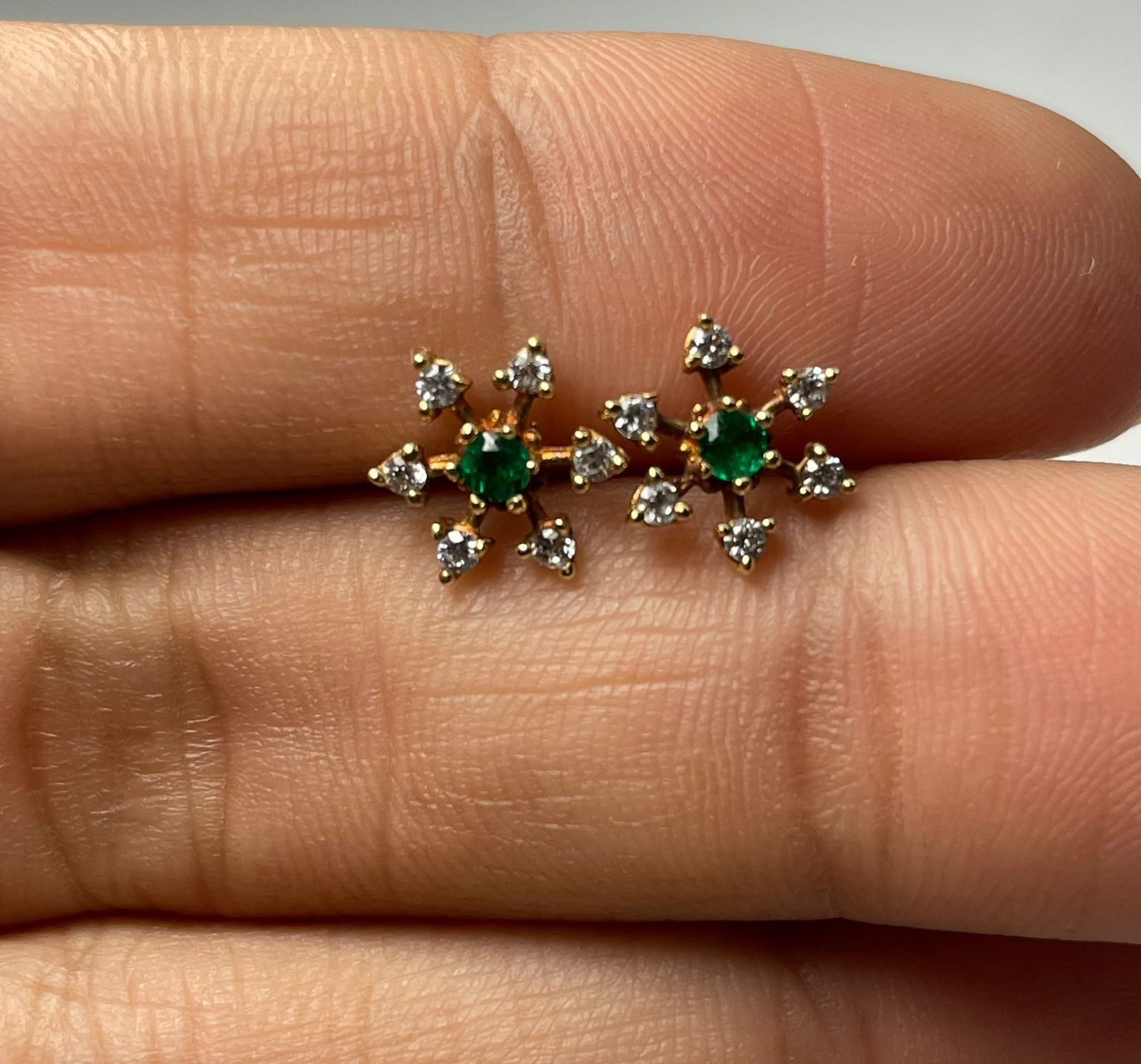 ARETES ORO 18 KTE COPO  DE NIEVE CON CIRCONES Mirano