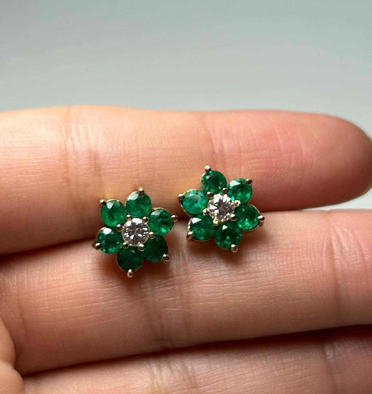 ARETES ORO 18 KTE FLOR  GRANDES CON DIAMANTES CENTRAL Mirano