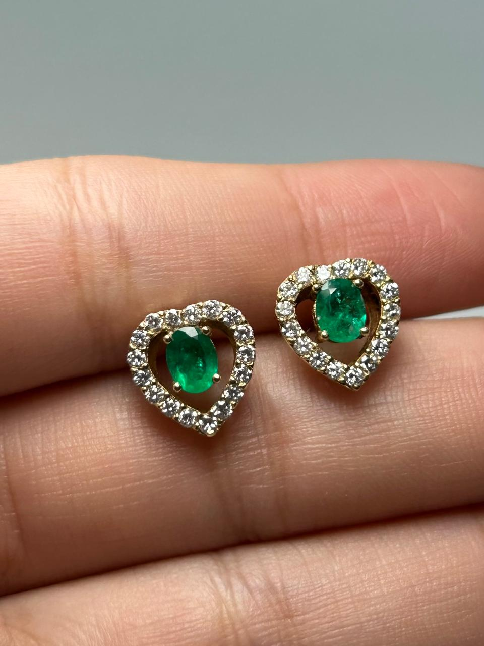 ARETES ORO 18 KTE DISEÑO CORAZON CON DIAMANTES DECORACION Mirano