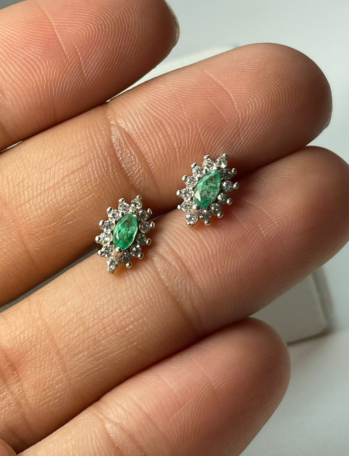 ARETES EN PLATA LEY 925 MARQUIZ COLOR Y BRILLO Mirano